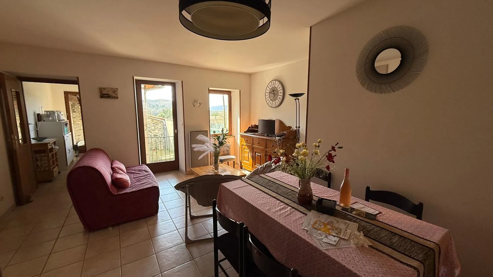 Maison Familiale Au Coeur D'Un Village Typique Alba-la-Romaine France